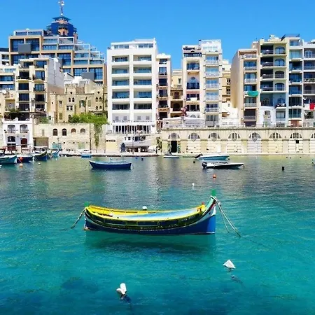Apartment Deluxe Steps To St Georges Bay San Ġiljan